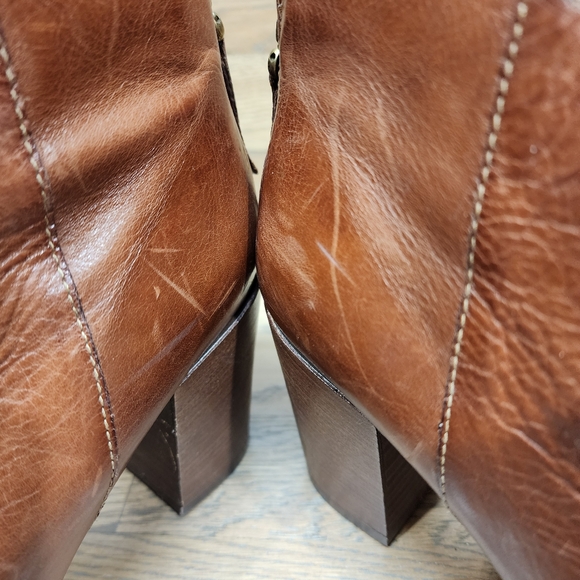 Clarks Women's Lora Lana Ankle Brown Leather Heel Ankle Boots Size 10 M - Picture 8 of 9